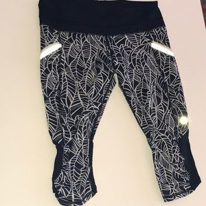 Lululemon Palm Leafs Leggings 18” 8 Rare